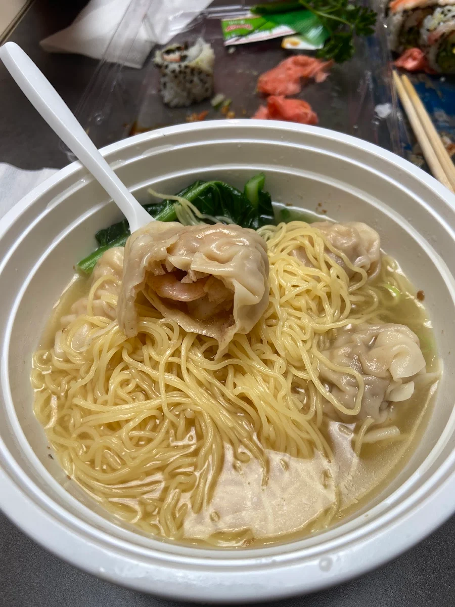 鲜虾馄饨面